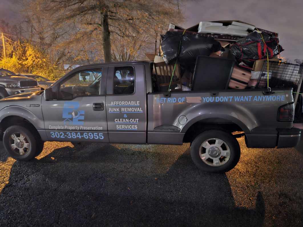 Say Goodbye to Clutter with B&E: Expert Junk Removal