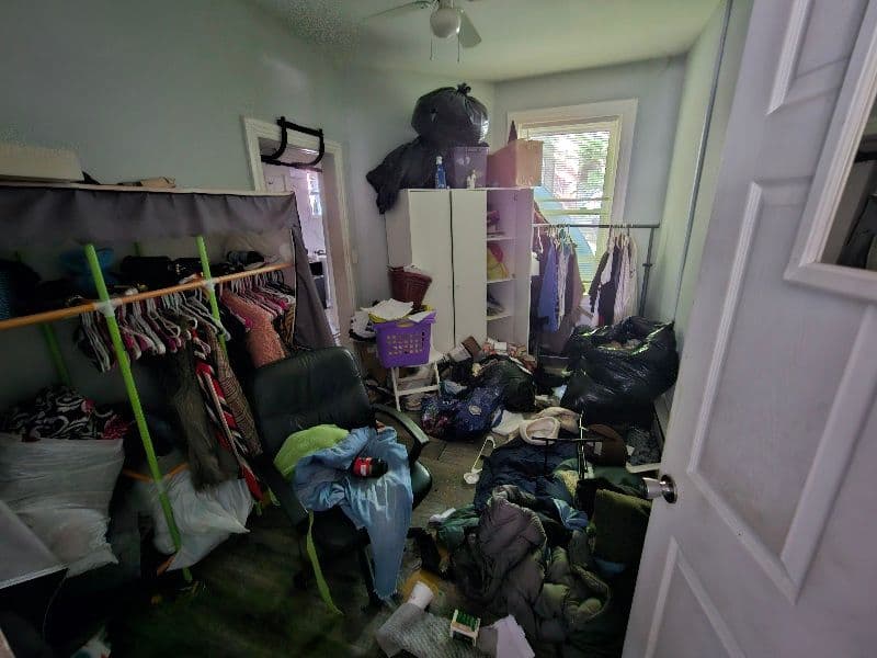 Gallery photos for Room Transformation with Expert Junk Removal: Image #3
